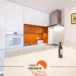 #081 1br Vale Mangude Pool & Location Apartamento